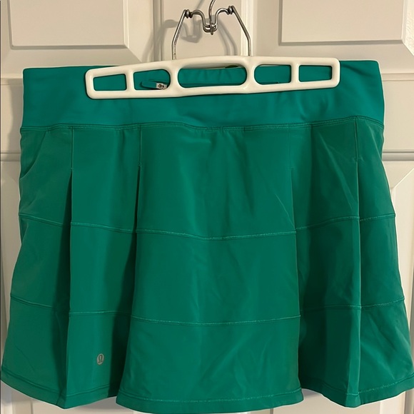 Lululemon Kelly Green Skort - Picture 3 of 7